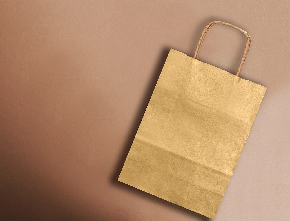 Q-CONNECT - BOLSA PAPEL KRAFT ORO L CON ASA RETORCIDA 320X400X14 MM (Ref.KF03756)