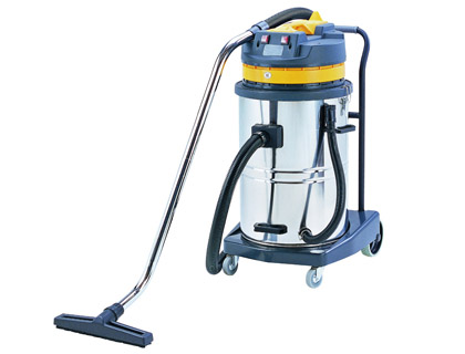 [2072480] Q-CONNECT - ASPIRADORA INDUSTRIAL 70L 2000W EN SECO Y CON AGUA 102,5X54X60 CMS (Ref.KF16541)