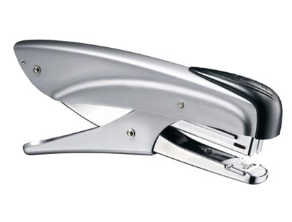 [2063595] MAPED - Grapadora universal metalica de tenaza capacidad 20 hojas usa grapas 26/6 en blister (Ref. 044200)