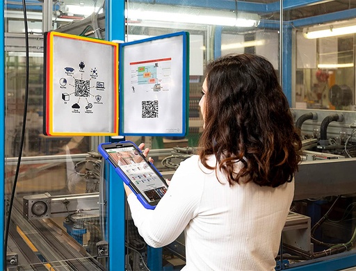 LIDERPAPEL - PORTACATALOGO DE PARED PLASTICO CON 10 FUNDAS DIN A4 COLORES SURTIDOS (Ref.PC01)