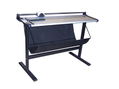 YOSAN - CIZALLA de RODILLO para PLANOS CP100 MANUAL con PATAS
Corte: Longitud 960mm y capacidad 0,8mm ± 8h (Ref.1520CP100)